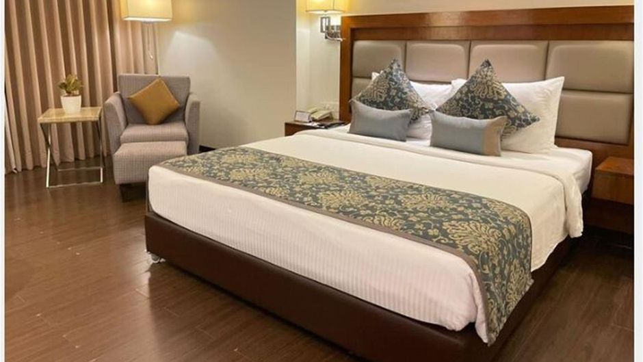Paradigm Sarovar Portico Room