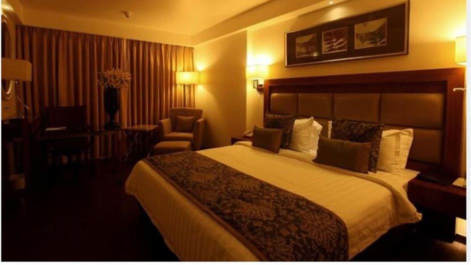 Paradigm Sarovar Portico Room