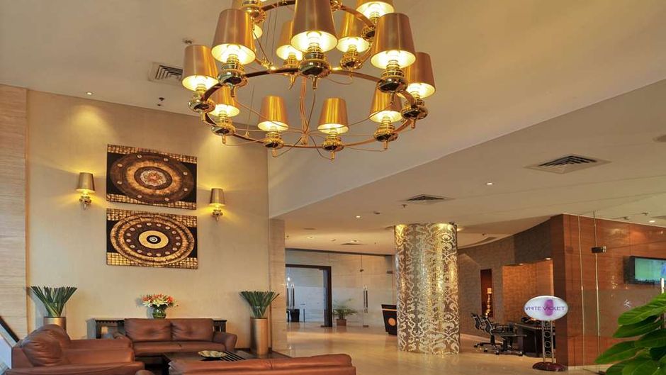 Majestic Court Sarovar Portico Lobby