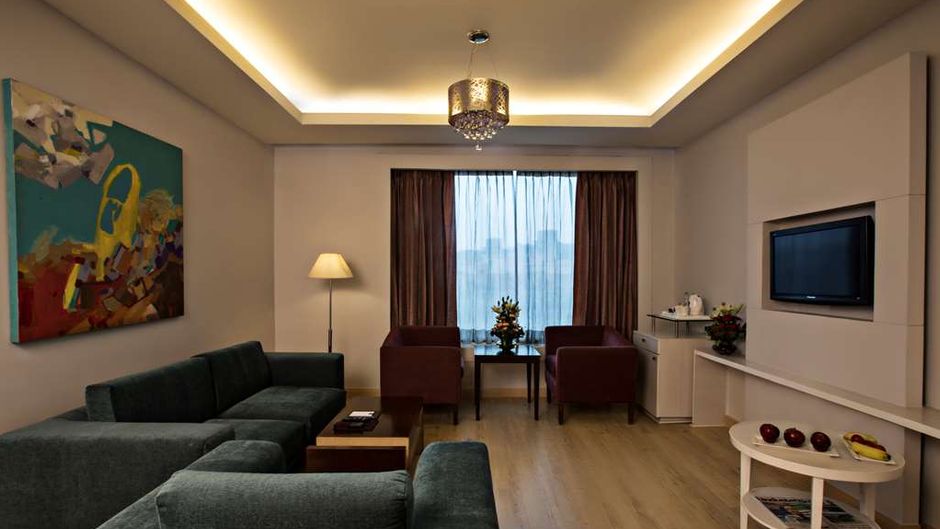 Sarovar Portico Naraina Room
