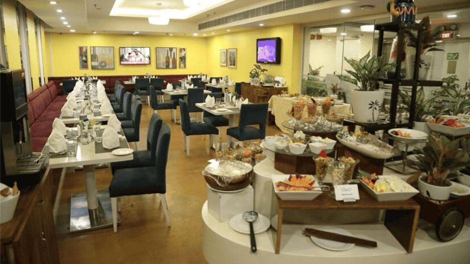 Sarovar Portico Naraina Restaurant