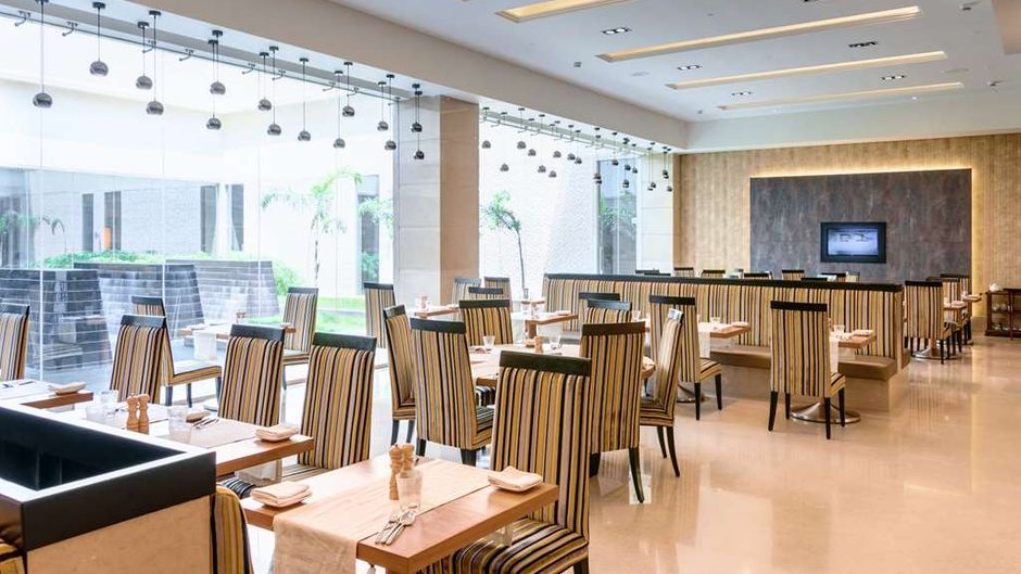 Balaji Sarovar Premiere Restaurant