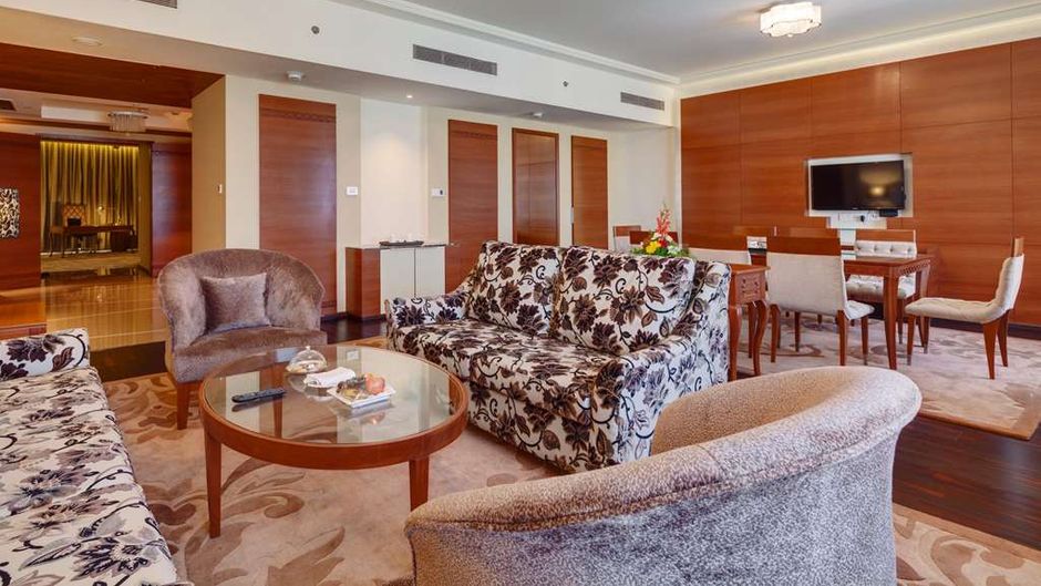 Balaji Sarovar Premiere Room