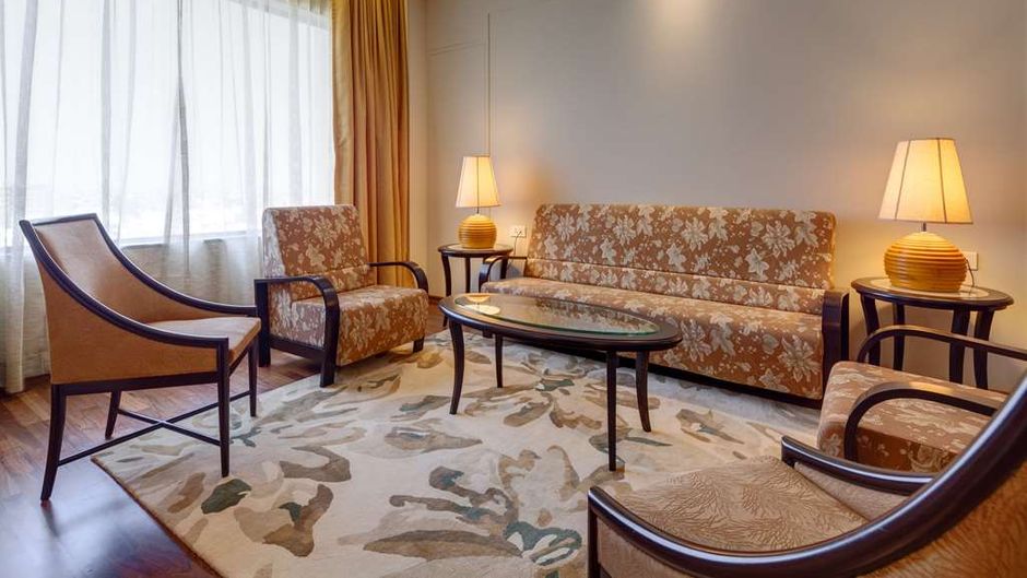 Balaji Sarovar Premiere Room