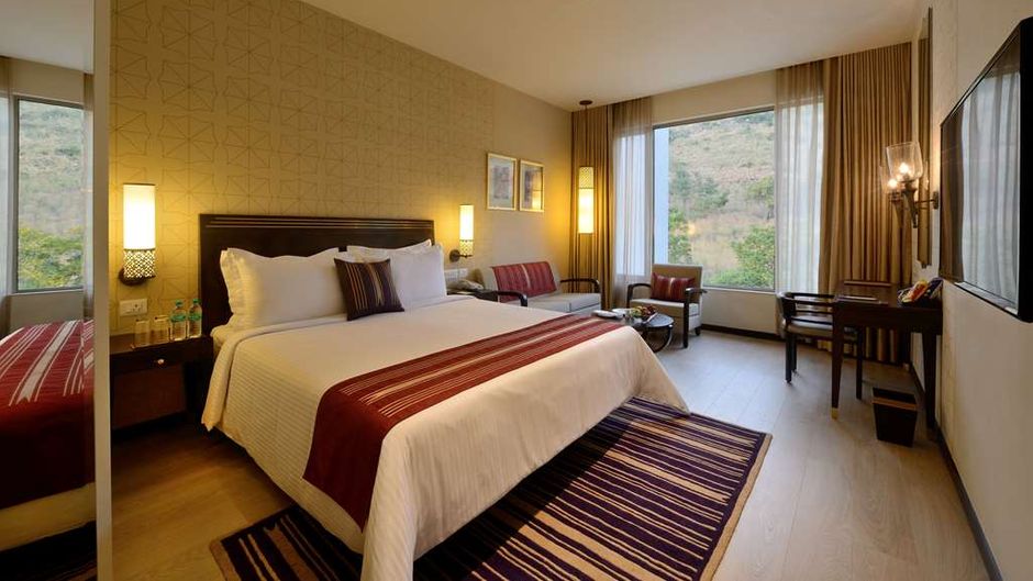 Marasa Sarovar Premiere Room