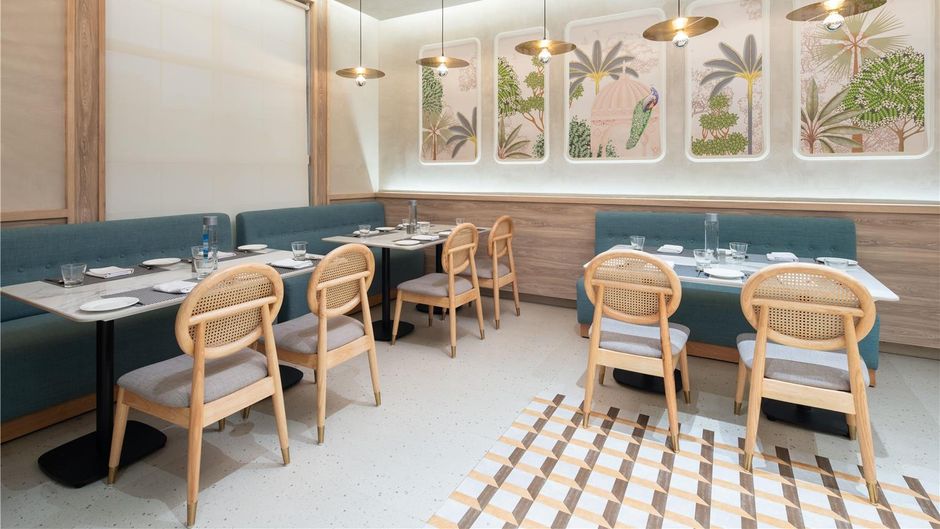 Nidhivan Sarovar Portico Restaurant
