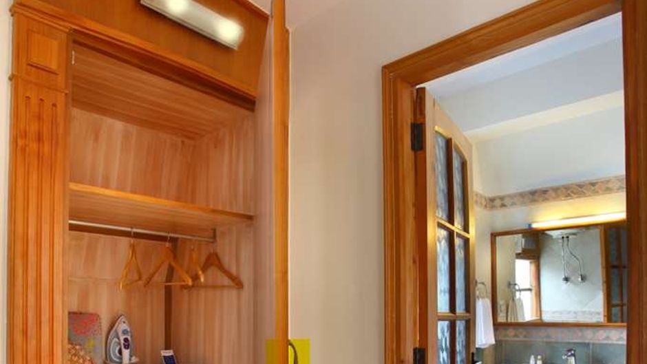 Marigold Holiday Cottages Room