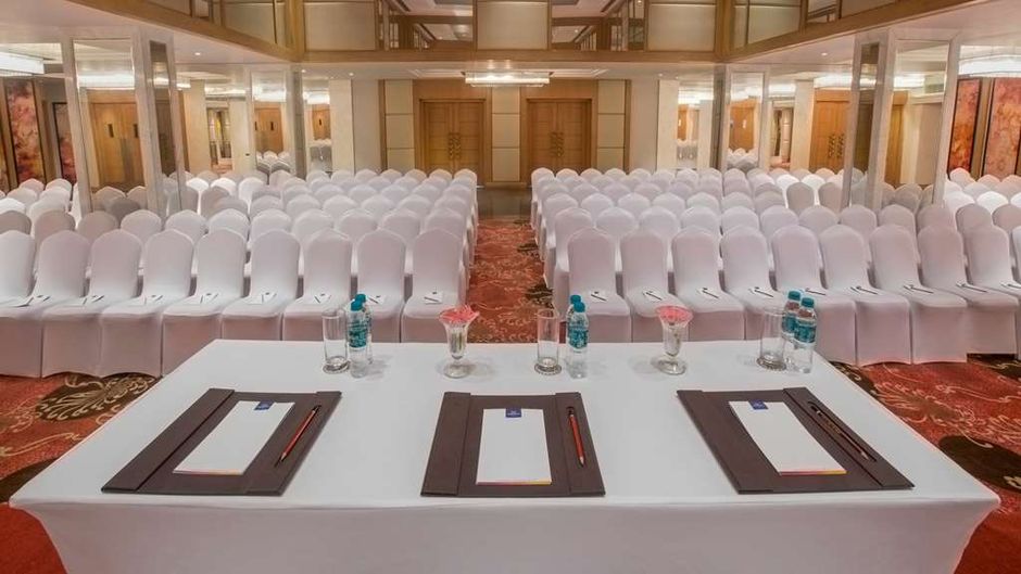 Singhania Sarovar Portico Room