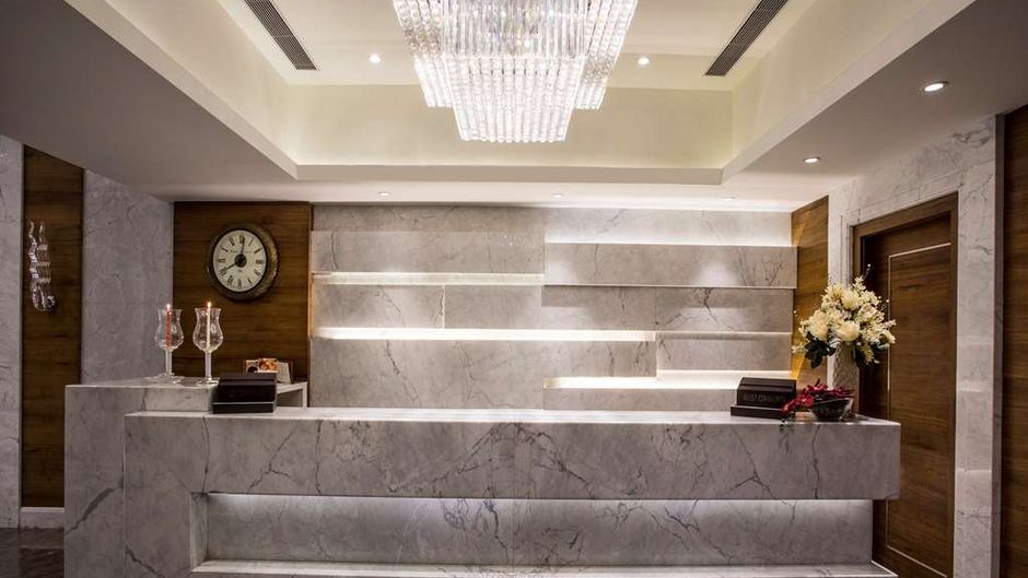 Singhania Sarovar Portico Lobby