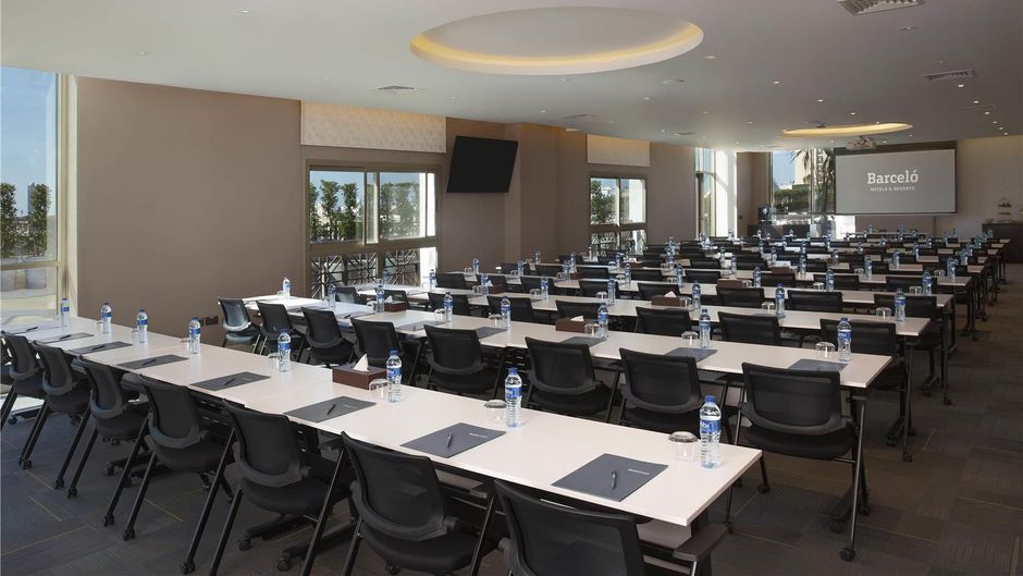 Occidental Al Jaddaf Meeting