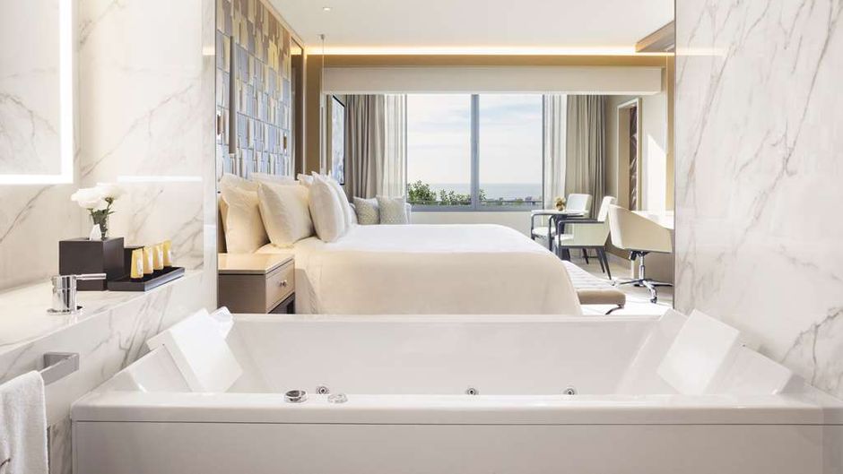 El Embajador, a Royal Hideaway Hotel Room