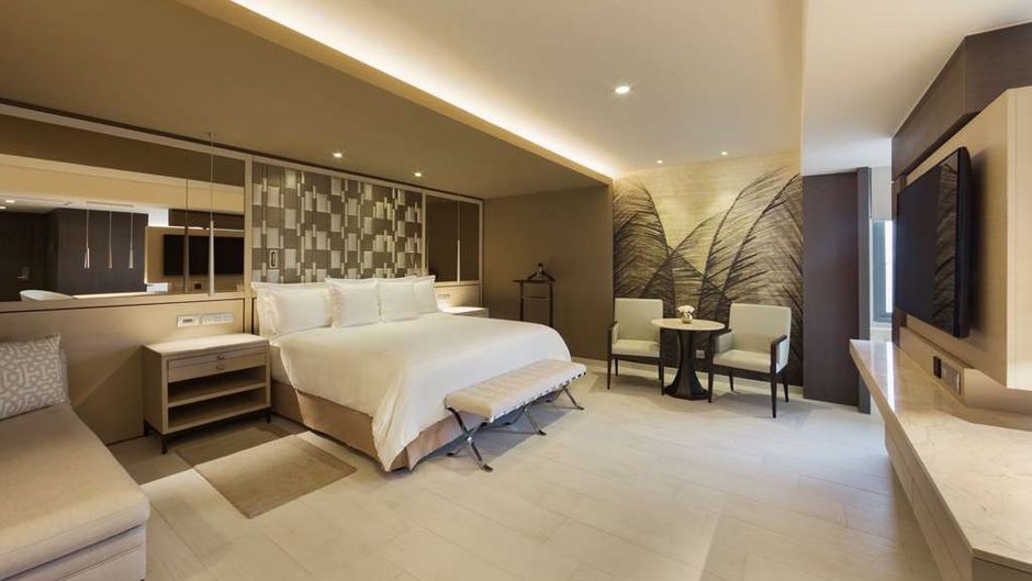 El Embajador, a Royal Hideaway Hotel Room