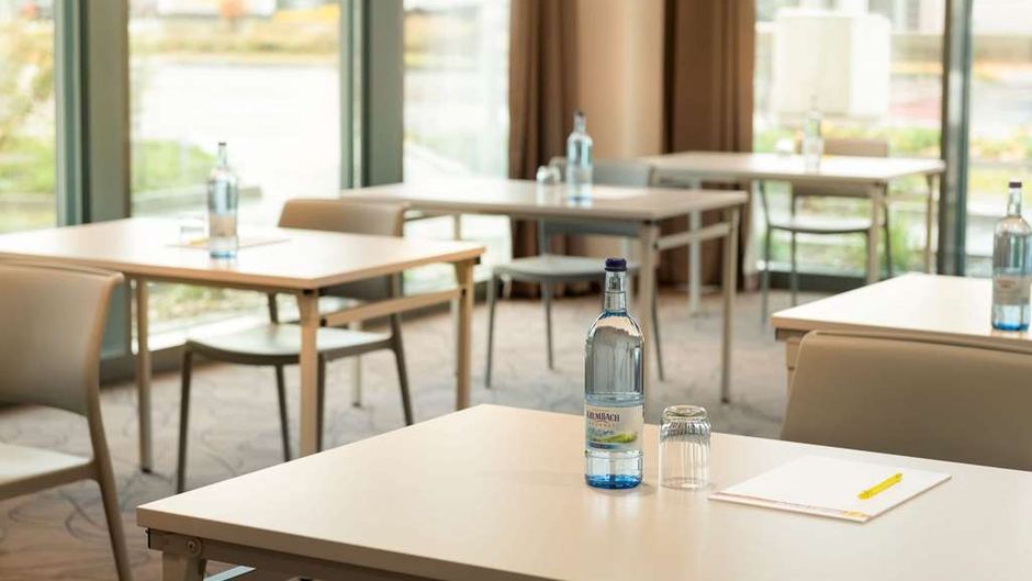 Super 8 by Wyndham Augsburg Meeting