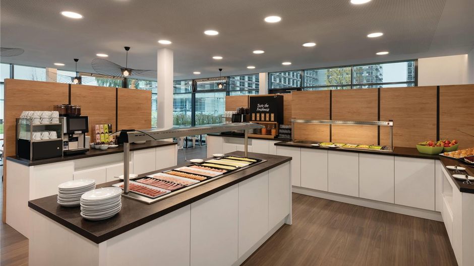 Super 8 by Wyndham Augsburg Restaurant