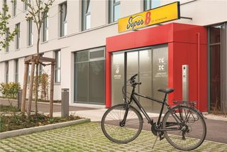 Super 8 by Wyndham Augsburg