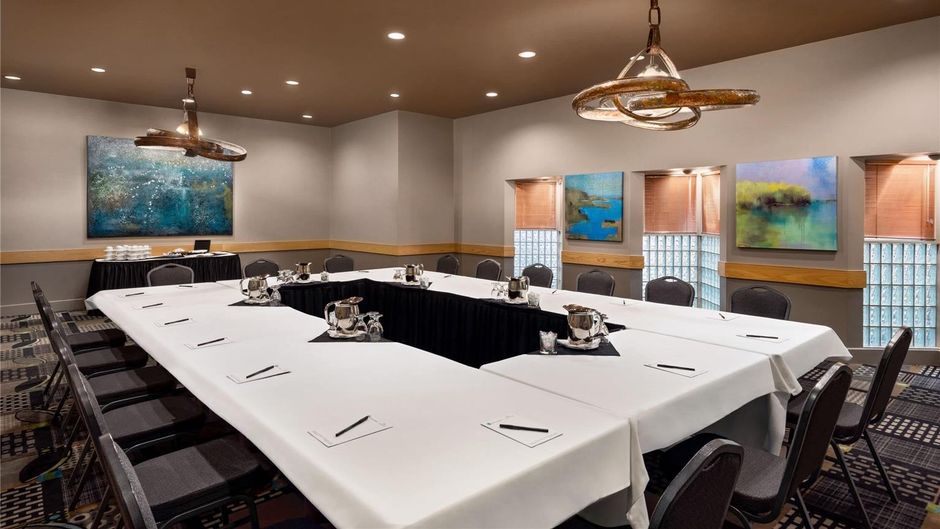 Royal Hotel West Edmonton Trademark Coll Meeting