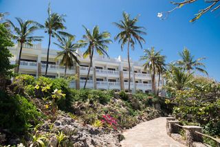 PrideInn Paradise Beach Hotel
