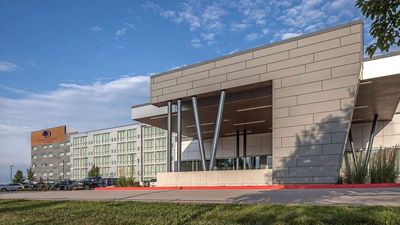DoubleTree by Hilton Omaha Southwest