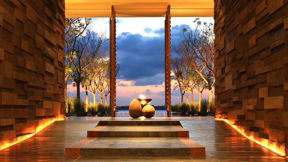 Nizuc Resort & Spa Lobby