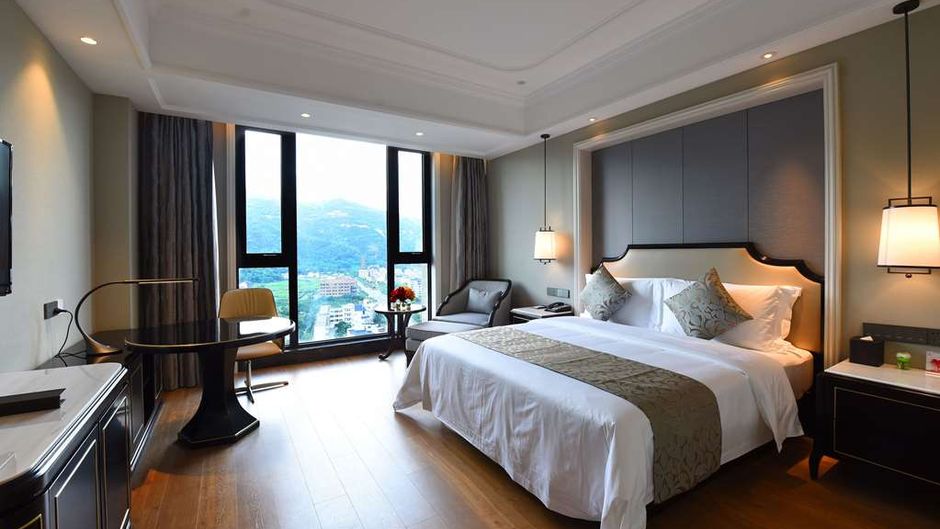 Ramada Plaza by Wyndham Wenzhou Room