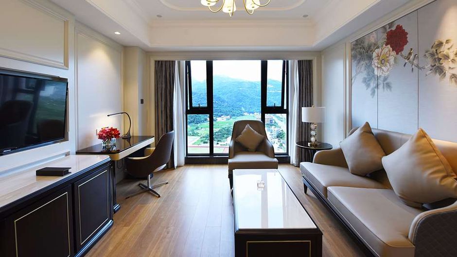 Ramada Plaza by Wyndham Wenzhou Suite