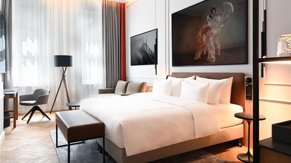 Radisson Collection Hotel, Basilica Room