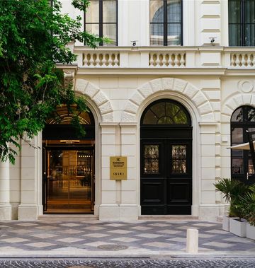 Radisson Collection Hotel, Basilica