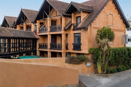 Radisson Hotel Tamboho Waterfront Antana
