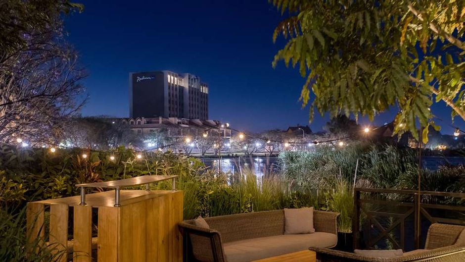 Radisson Hotel Tamboho Waterfront Antana Restaurant