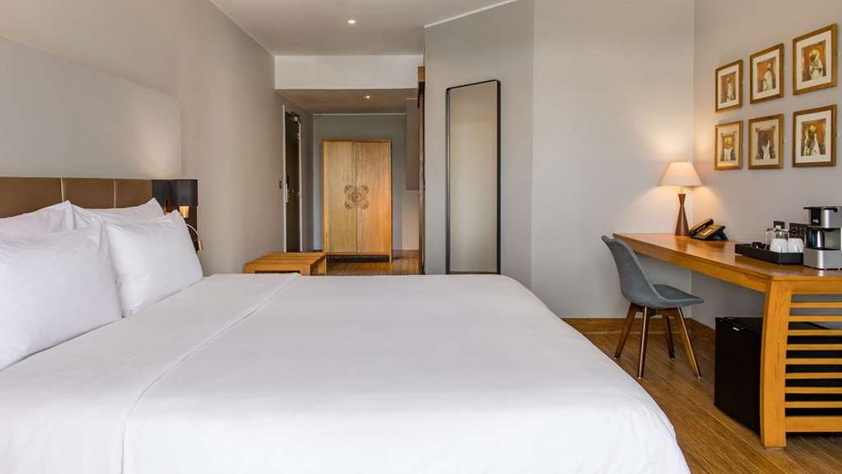 Radisson Hotel Tamboho Waterfront Antana Room