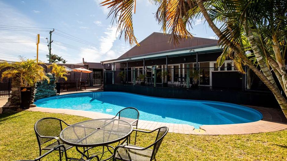 Hotel Settlers Pool
