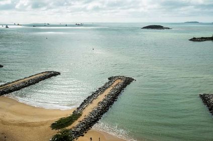Golden Tulip Macae