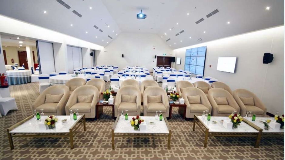 Al Reem Hotel Meeting
