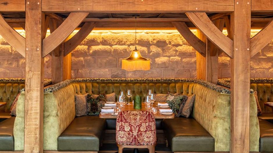 Peak Edge Hotel Restaurant