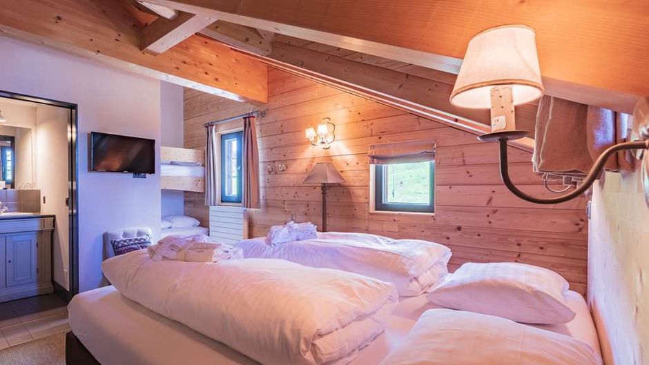 TOP Rinderberg Swiss Alpine Lodge Room