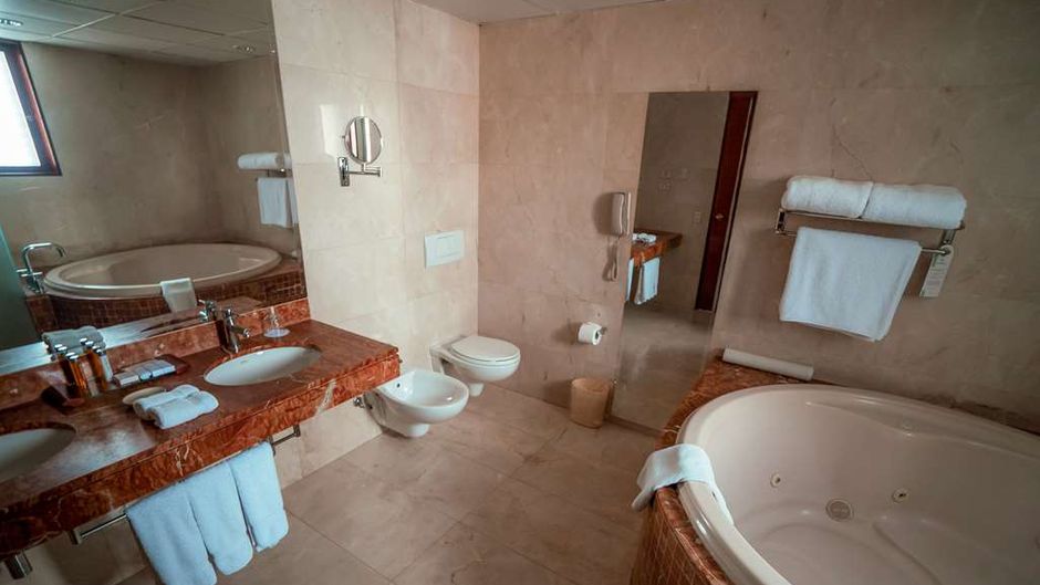 Costa del Sol Trujillo Centro Suite