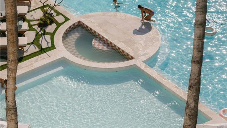 President Hotel Pool