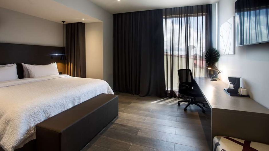 Hampton by Hilton David Room