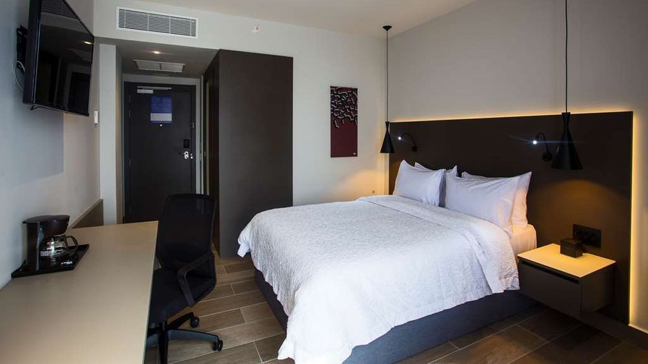 Hampton by Hilton David Room