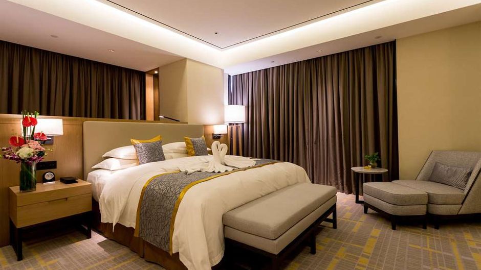 Howard Johnson by Wyndham Glory Plaza Room