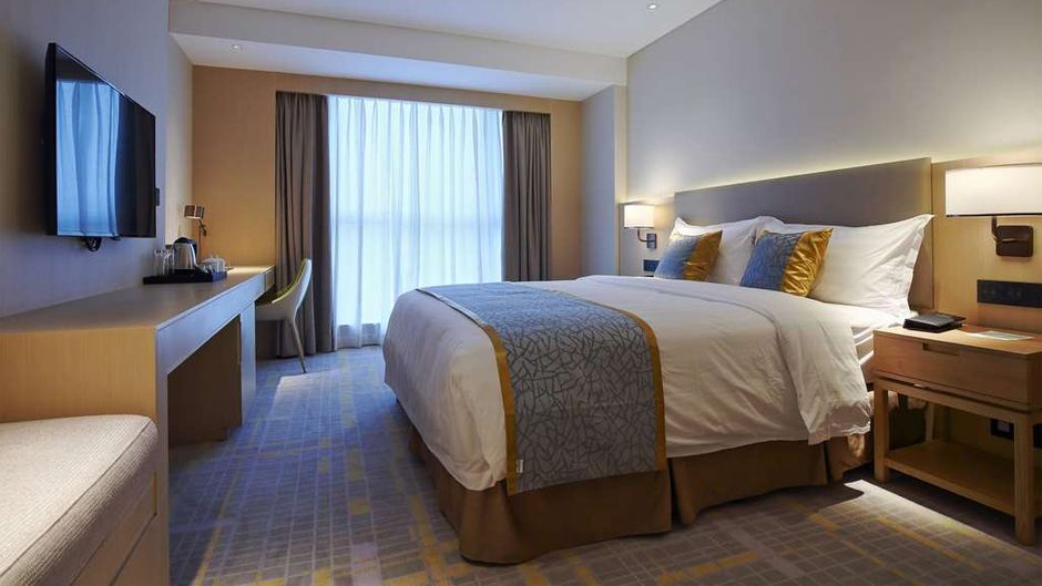 Howard Johnson by Wyndham Glory Plaza Room