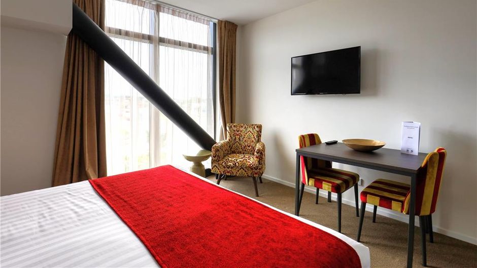 Ramada Stes by Wyndham Pacific Centre Room