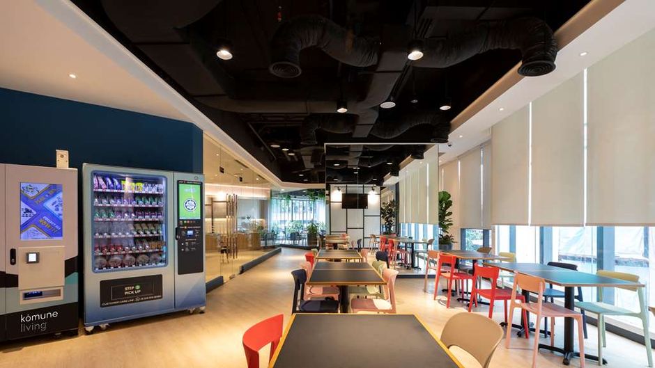 Komune Living Restaurant