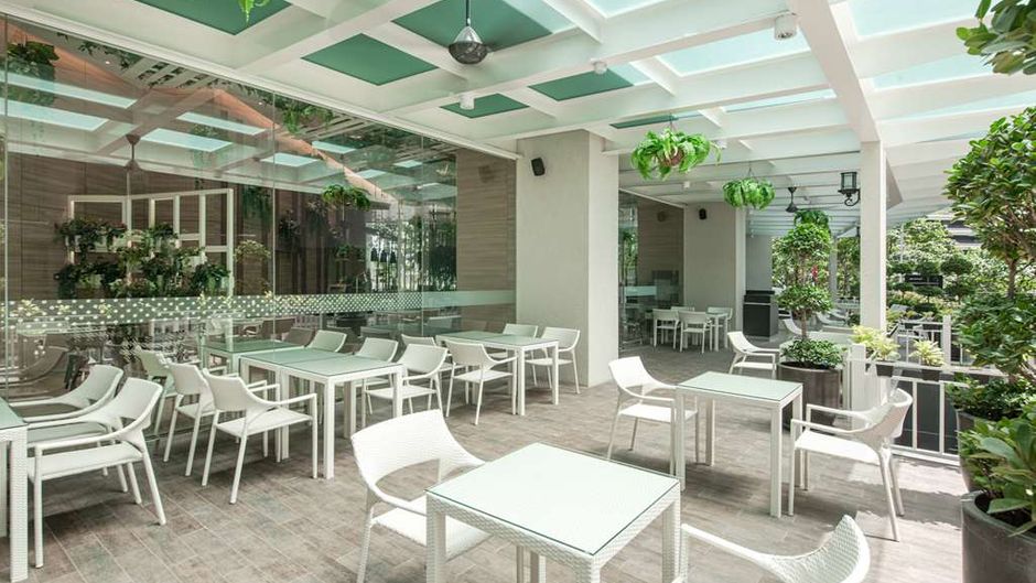 Komune Living Restaurant