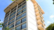 Courtleigh Hotel & Suites