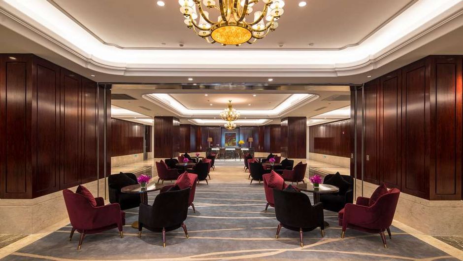 Wyndham Zhuji West Lobby