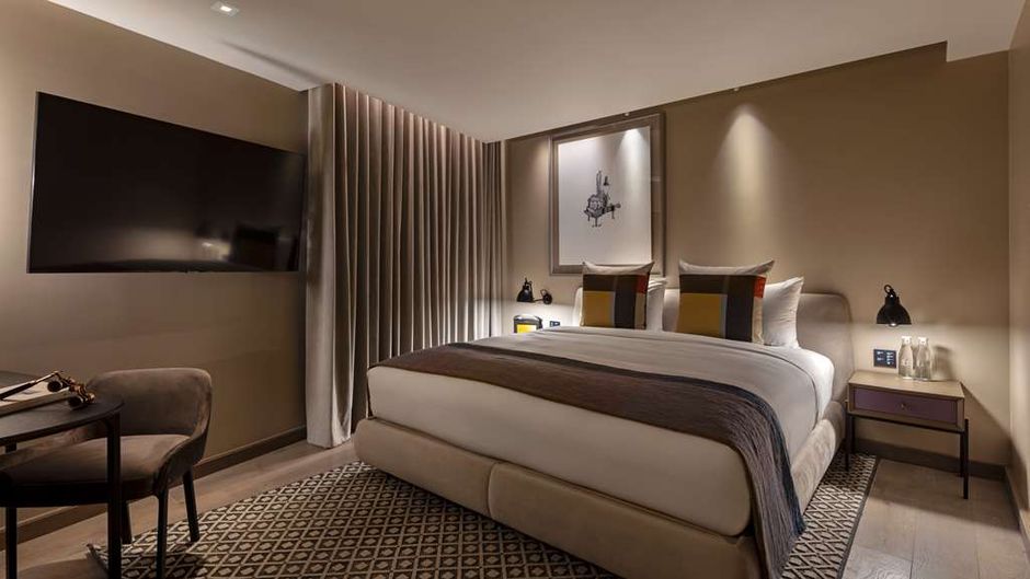 The Londoner Suite