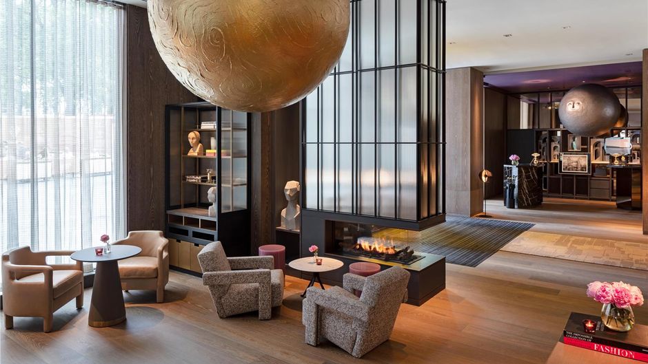 The Londoner Lobby