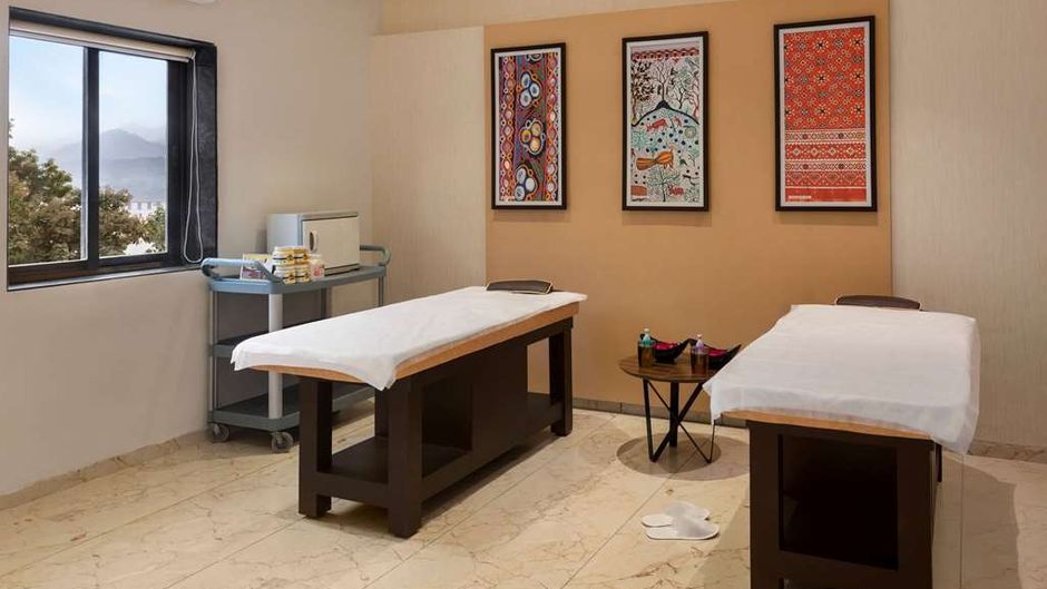 Ramada Encore By Wyndham Statue of Unity Spa