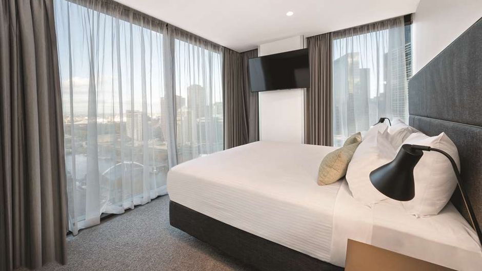 Vibe Hotel Melbourne Suite